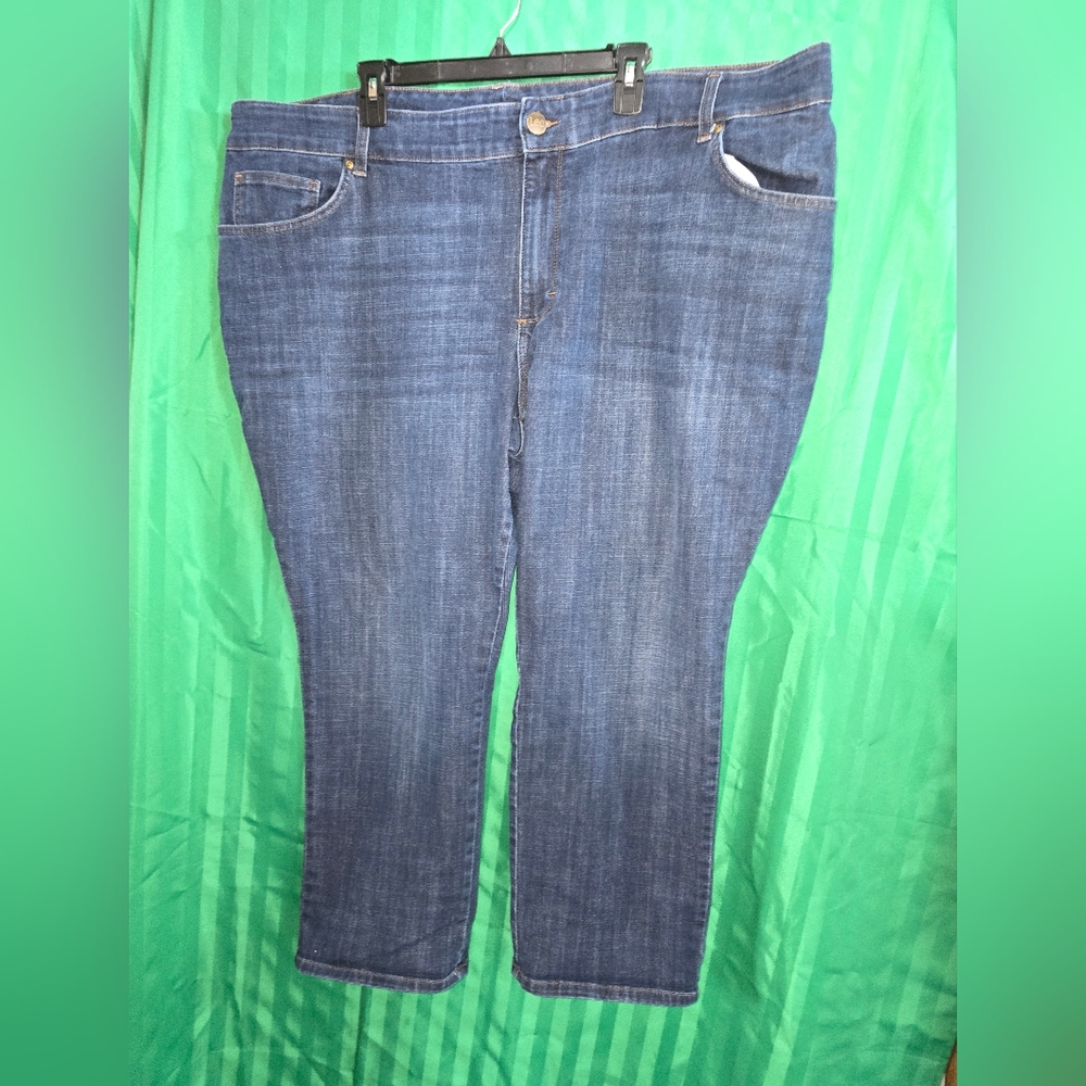 Lee Plus Women's Denim Jeans 26W Petite Relaxed Fit Straight Leg Mid Rise